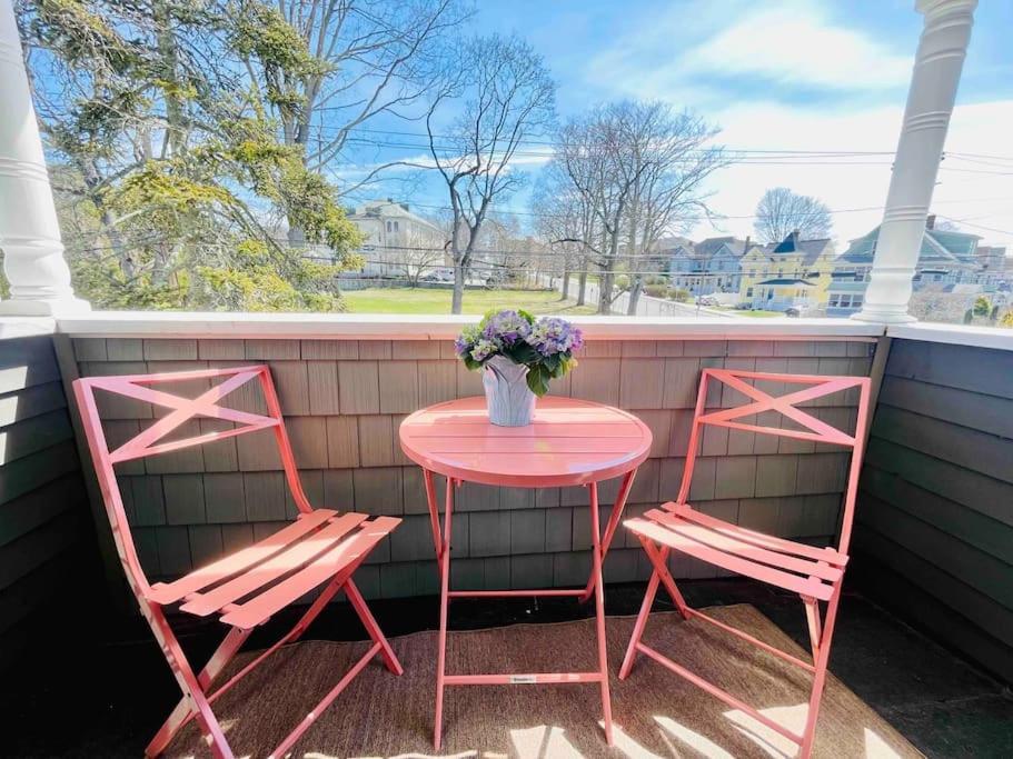 Delightful 2Br Apartment With Balcony - 15 Min From Mohegan Sun- Foxwoods Casinos & Mystic New London Exterior photo