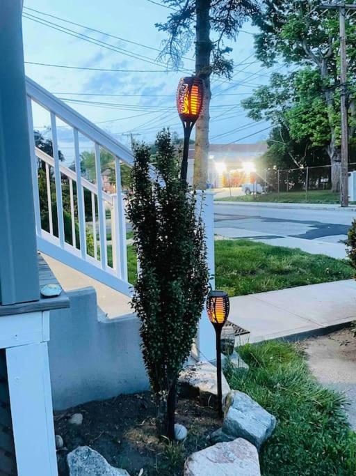 Delightful 2Br Apartment With Balcony - 15 Min From Mohegan Sun- Foxwoods Casinos & Mystic New London Exterior photo
